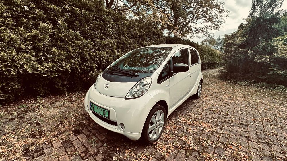 Peugeot iOn Active