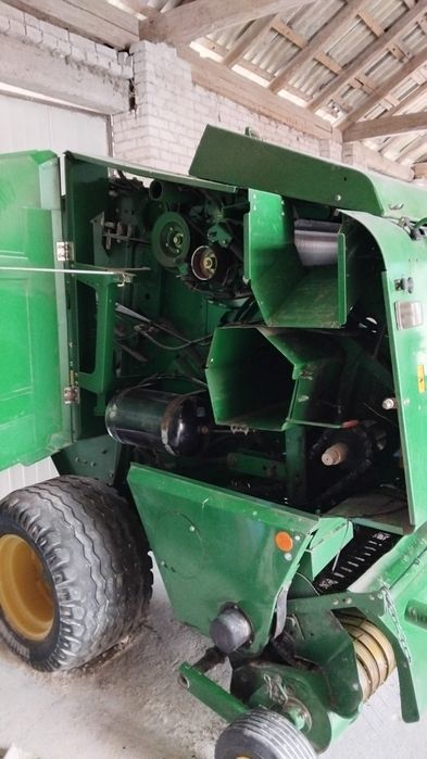 Prasa John Deere 623