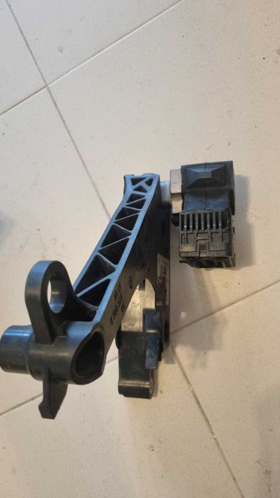 Apoio de motor bmw i3