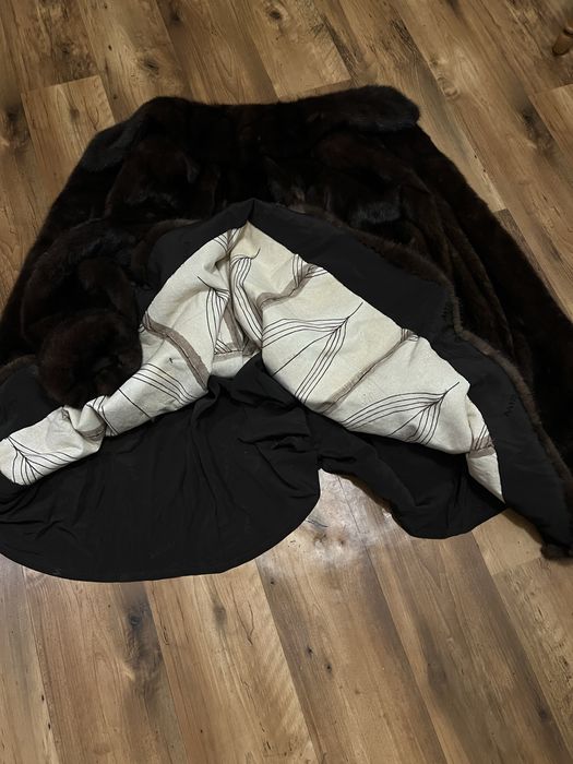 Шикарна Італія ,шубка - манто , колекціна норочка , XXL довжина 105 см