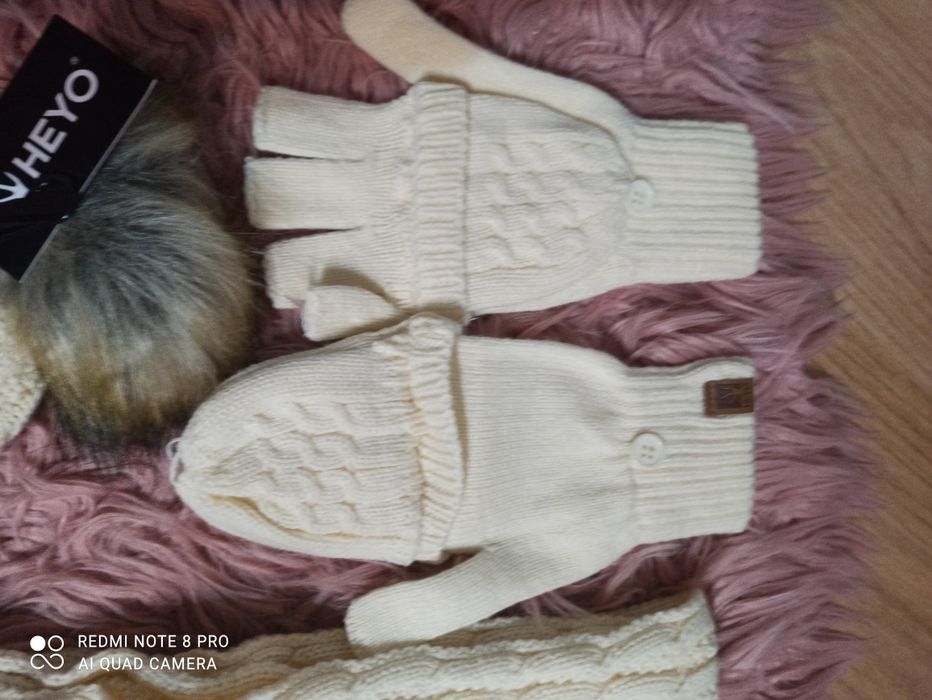 Komplet czapka +komin+rękawiczki nowe