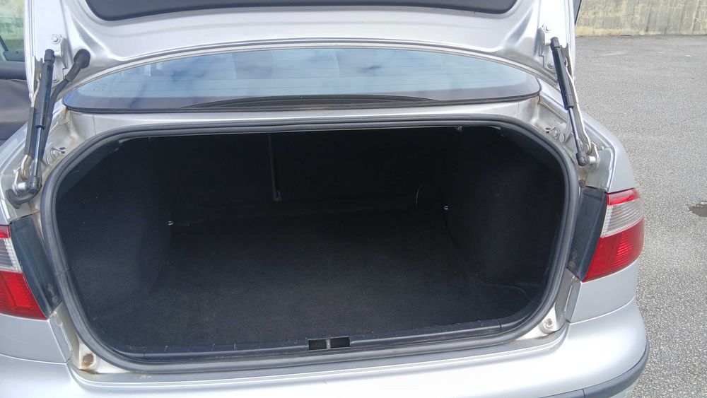 Seat Toledo 1.6 4P 185000KM T.extras Bom Preço