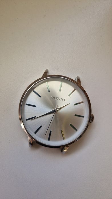 Zegarek Oozoo w ładnym stanie