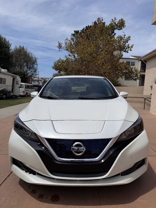 Nissan LEAF SL      2018