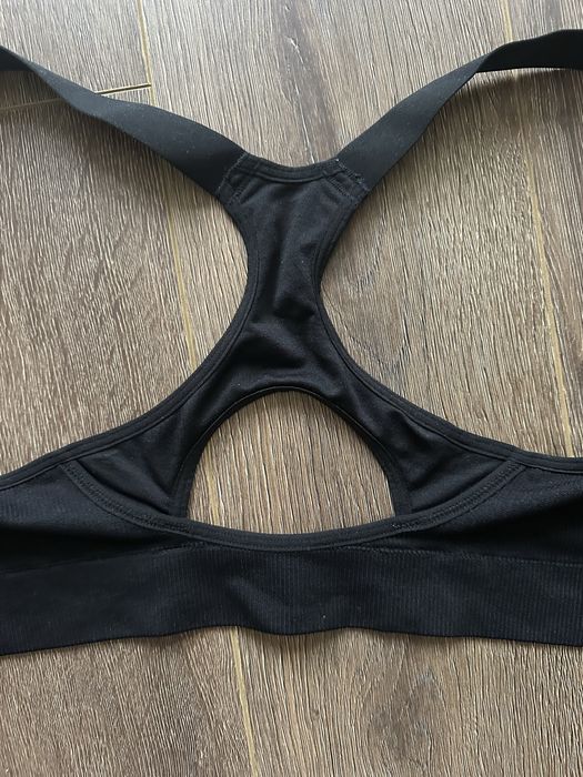 Спортивний топ victoria’s secret pink на застібці 80 c