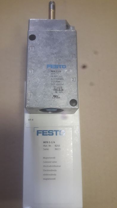 Продам пневмоклапани Festo