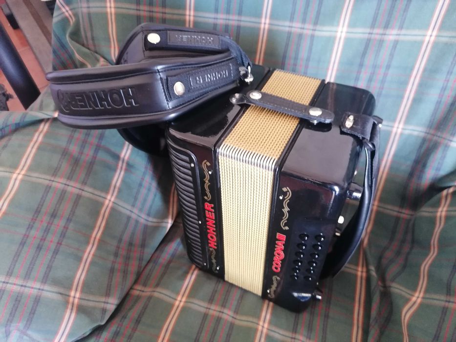 Concertina Hohner Corona lll 3* Voz Funana