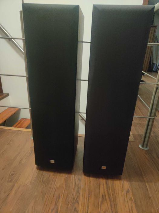 Kolumny głośnikowe JBL e60