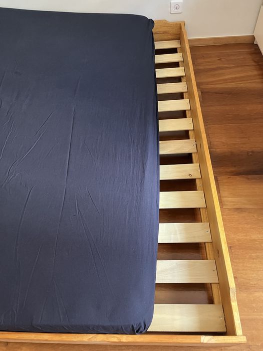 Cama casal Montessori LUFE com colchão