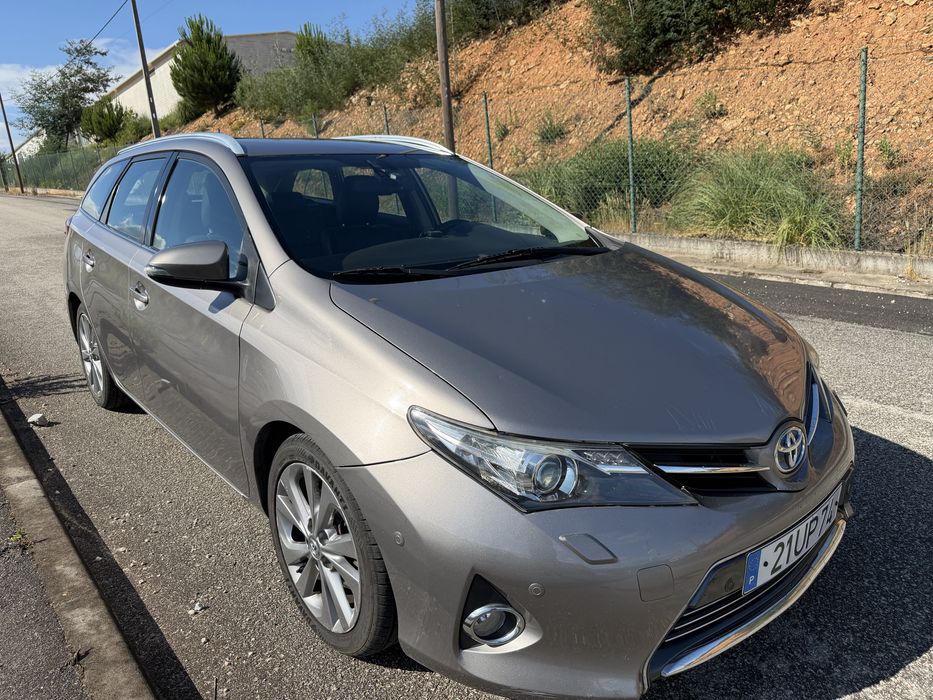 Toyota Auris Touring Sports  1.8 Hibrid  Executive c/ GARANTIA