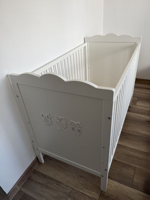 Jak nowy, zestaw dla niemowlaka – łóżeczko + materac + monitor oddechu