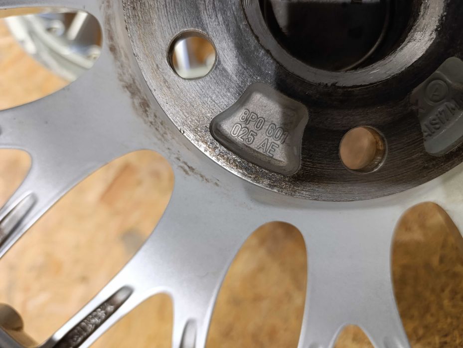 Felga 18" Audi 5x112 7.5" ET54 57.1 8P0.601.025AE