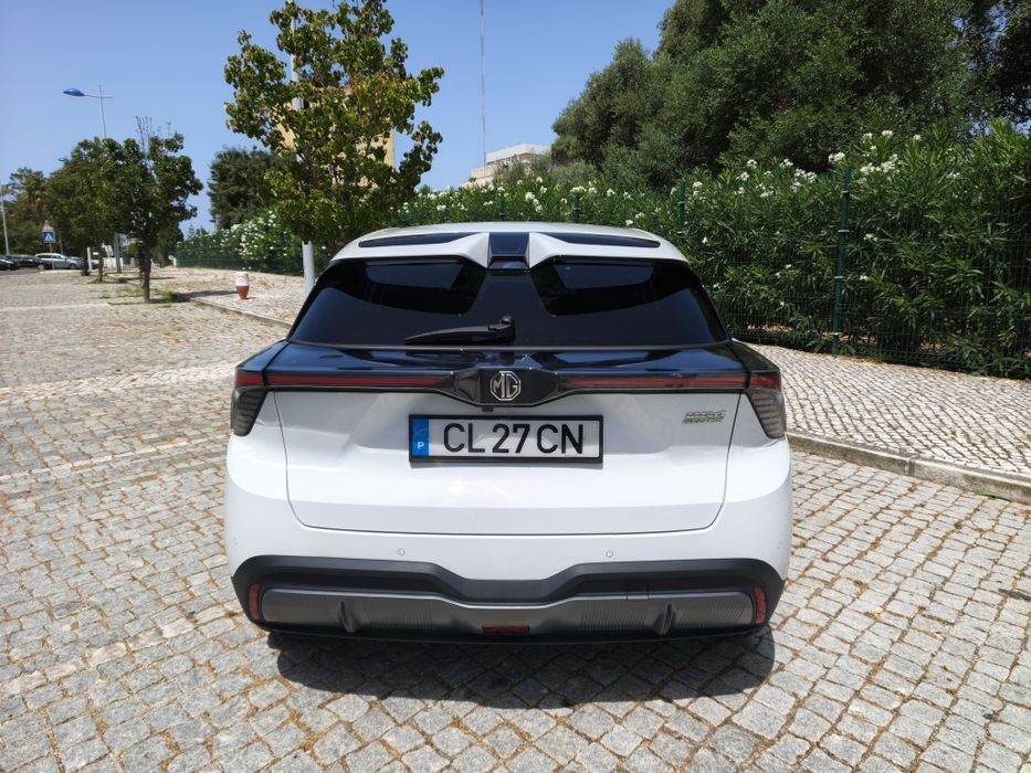 MG4 Luxury 64 kWh  2026  39kms