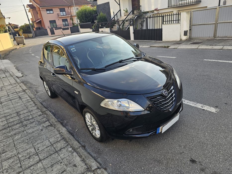 Lancia Ypslon 1.2 Gasolina Ano 2014