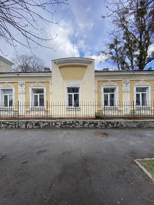 Оренда офісних та складських приміщень в самому центрі міста!