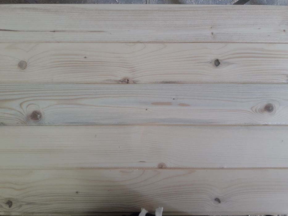 Boazeria podbitka szerokość 9cm, grubość 1.5cm deska elewacyjna