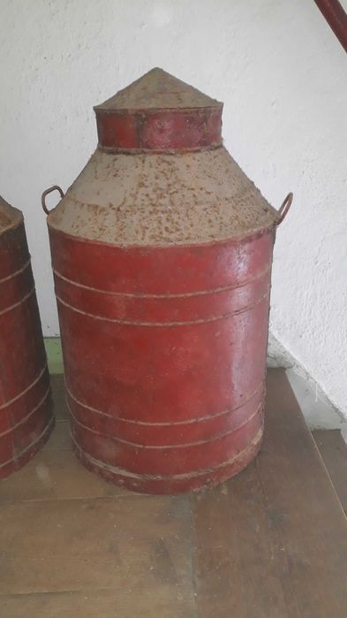 Vasilha de azeite Talha de azeite em folha pintada 70 cm de altura