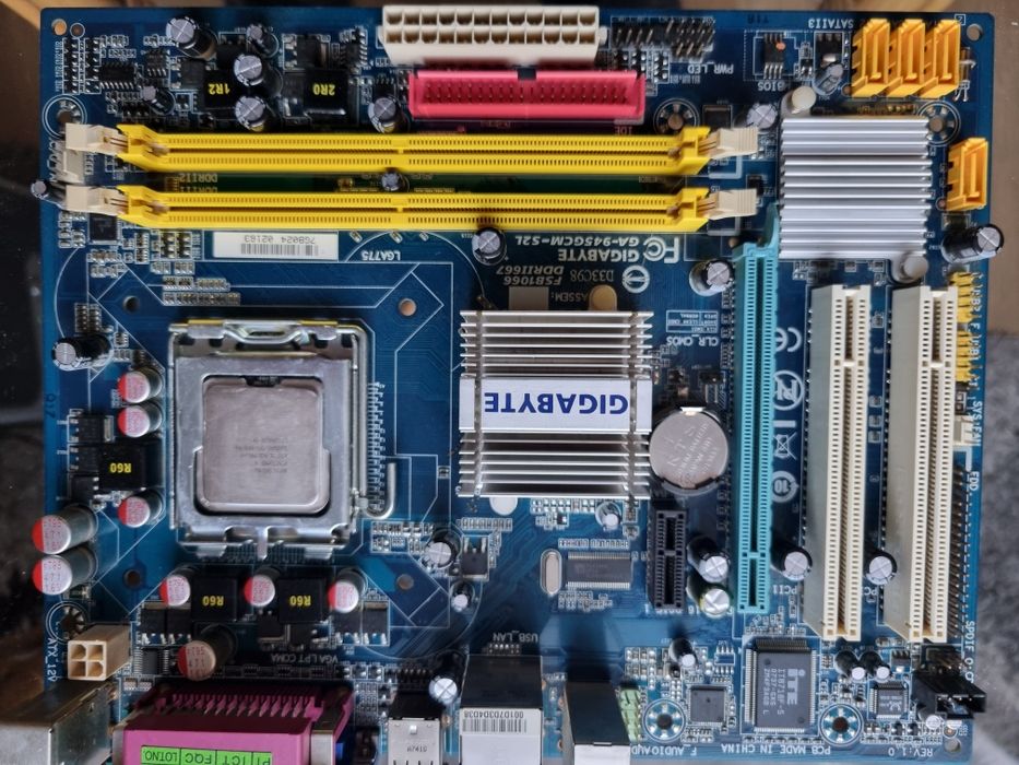 Płyta główna + Procesor pentium 4 Lga 775 i  1150 z i3 3220, ddr2,ddr3
