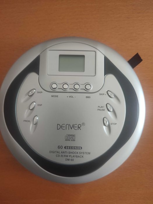 CD player - DENVER CD Player. Novo