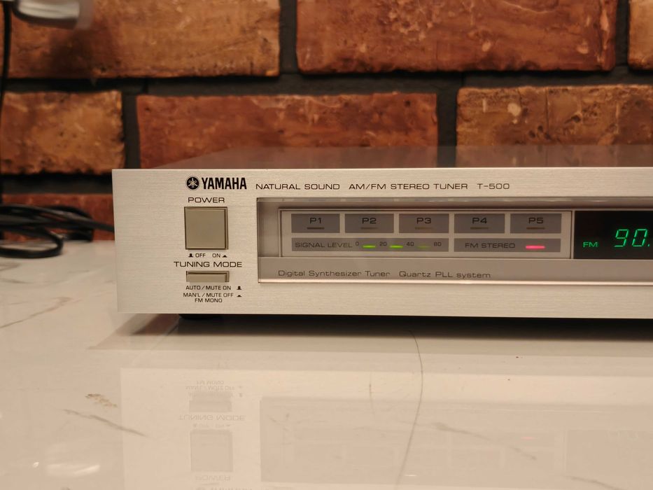 YAMAHA T-500 ! Znakomity tuner stereo w pięknym stanie !