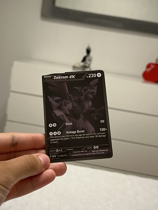 Carta pokemon rara