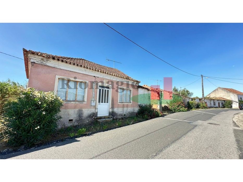 2 Moradias V2 em Arneiro das Milhariças***RIOMAGIC***