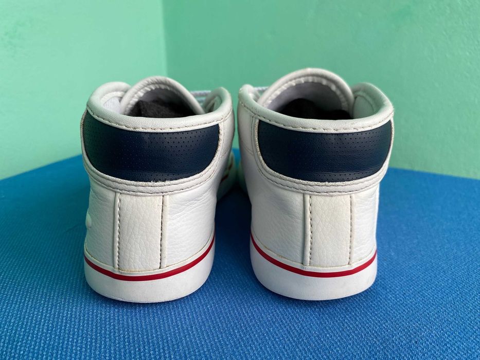 Кросівки Lacoste Ampthill