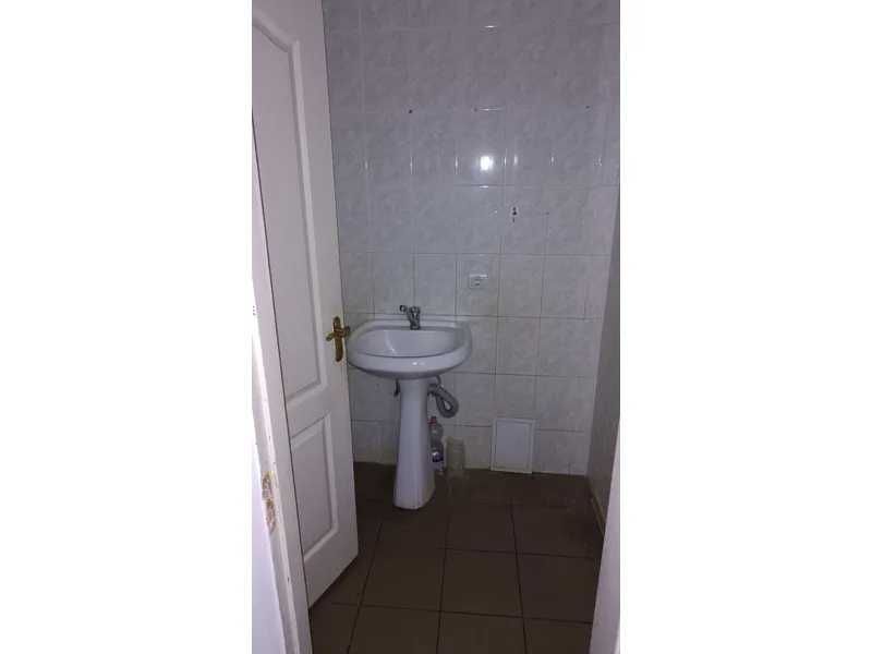 Продаж приміщення під банк, офіс чи клініку — 75.7 м², вул. Конякіна, 9Б