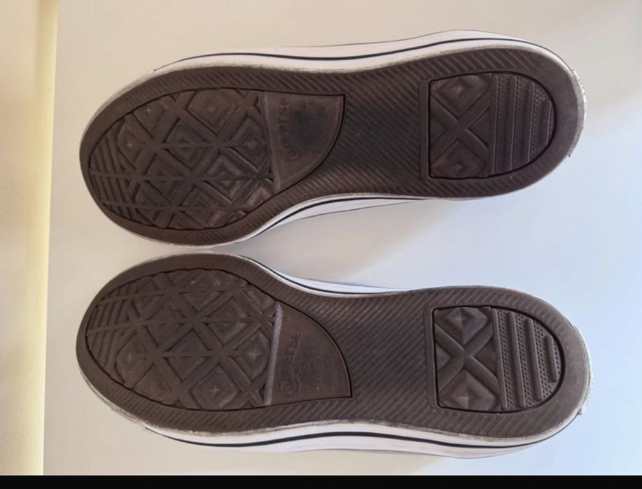 Sapatos Converse 42 Cinzento