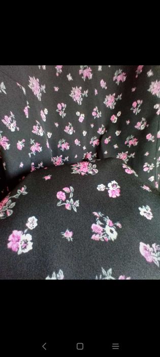 Vestido lindíssimo padrões rosas tamanho L