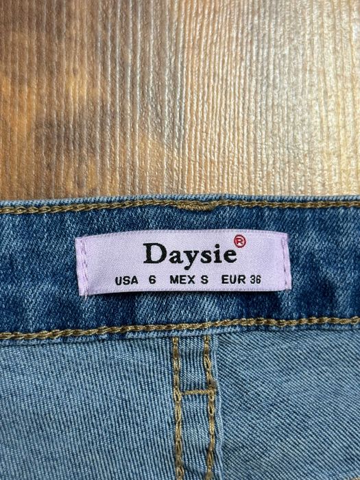 Spodnie jeansowe elastyczne wysoki stan jeansy proste Daysie 36 S