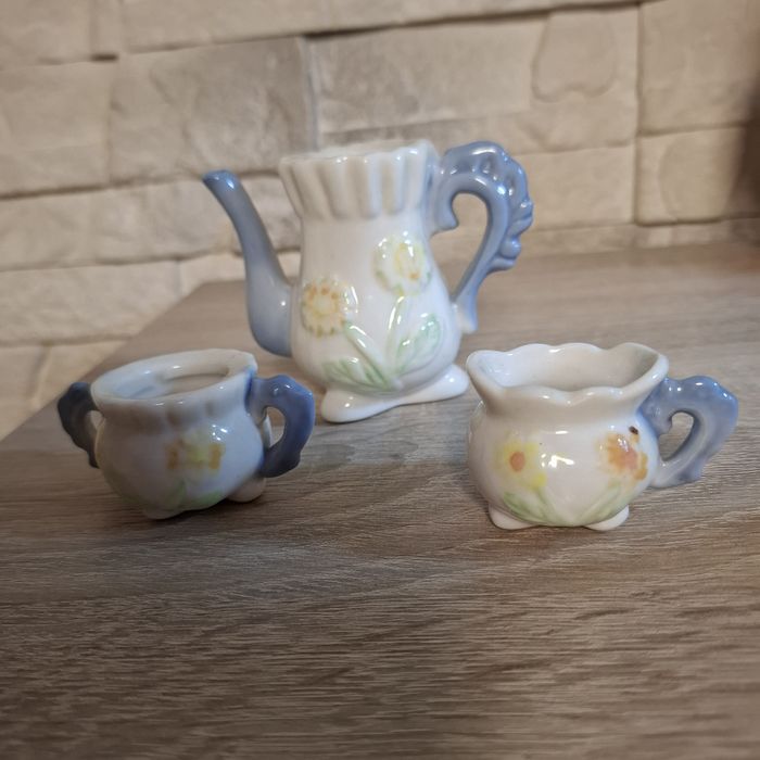Zestaw miniaturowy PRL z porcelany