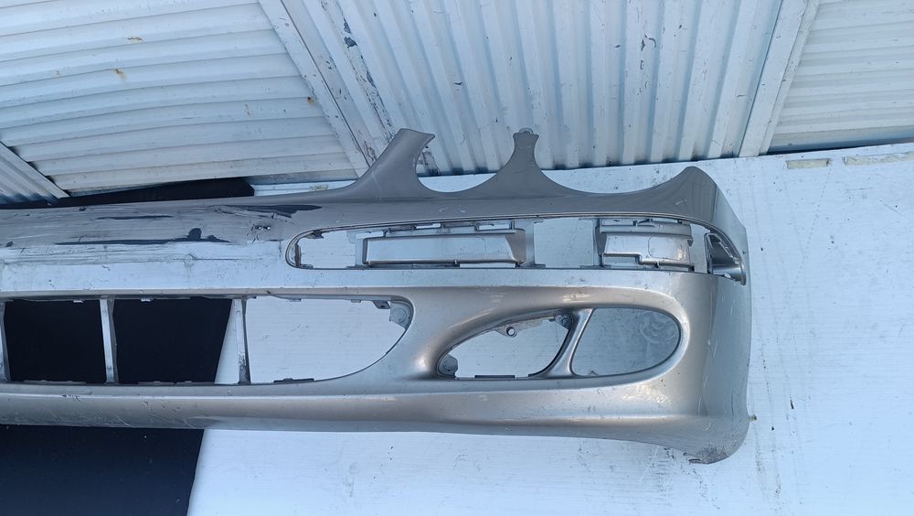 Vendo parachoque de frente Mercedes W211 ano 2003/06