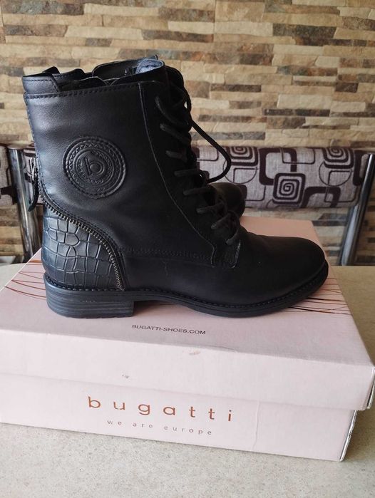 Черевики жіночі шкіряні Bugatti