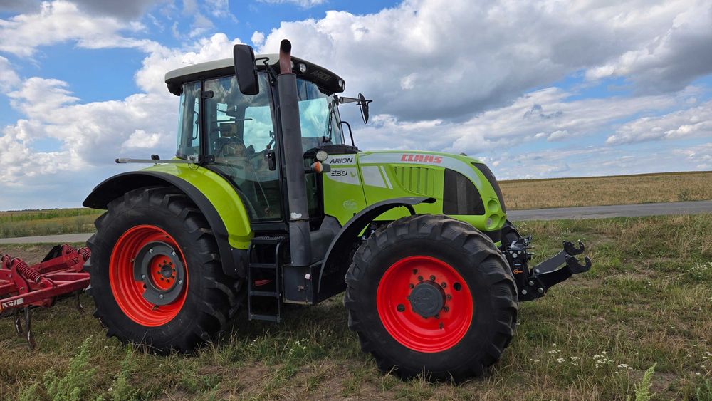 Трактор Claas Arion 620