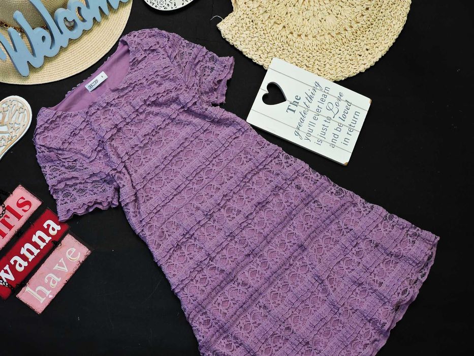 Wow Liliowa koronkowa sukienka 36