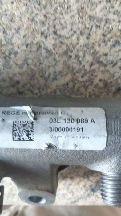 Régua injeção Audi A4 B8