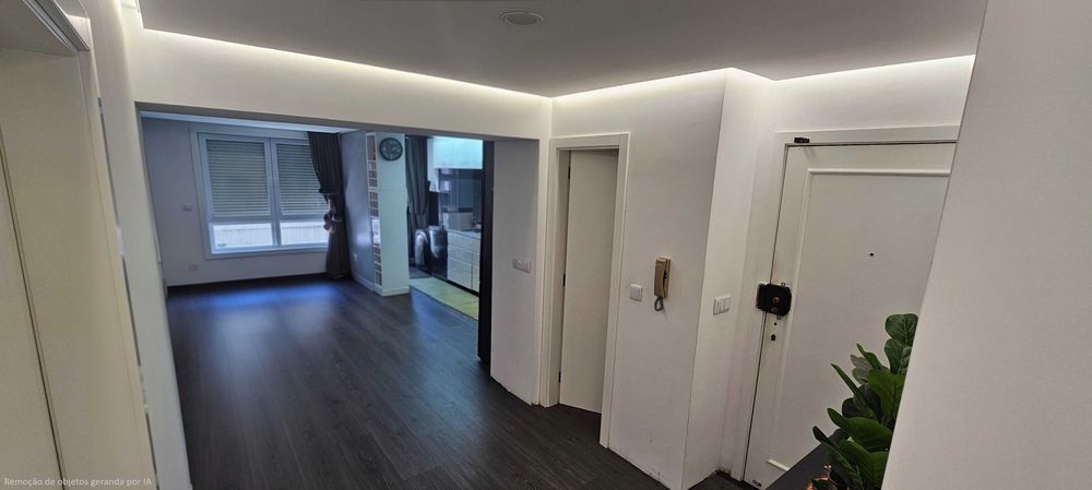 Apartamento T2+1 Remodelado com 2 Suites e Garagem Dupla – Paranhos, Porto (Possibilidade de Venda Conjunta com Loja)