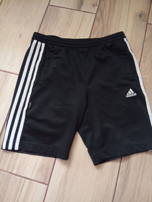 Шорти чоловічі Adidas розмір s