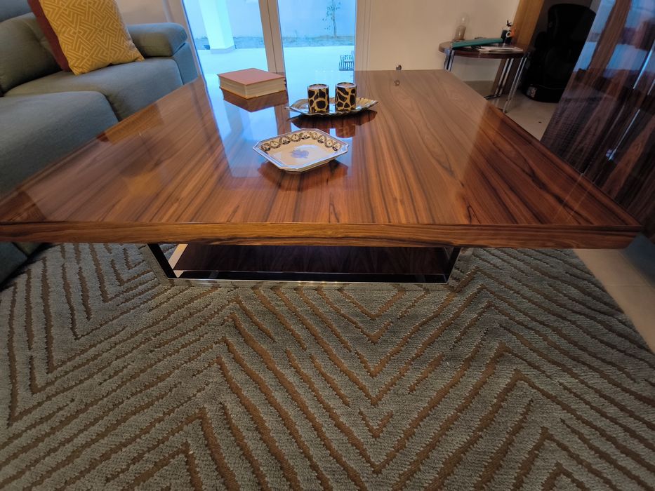 Mesa de centro em pau ferro/pau santo excelente qualidade