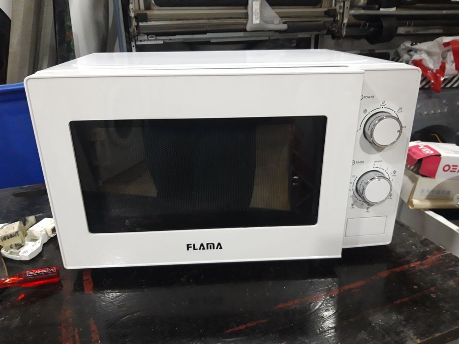 Microondas Flama branco