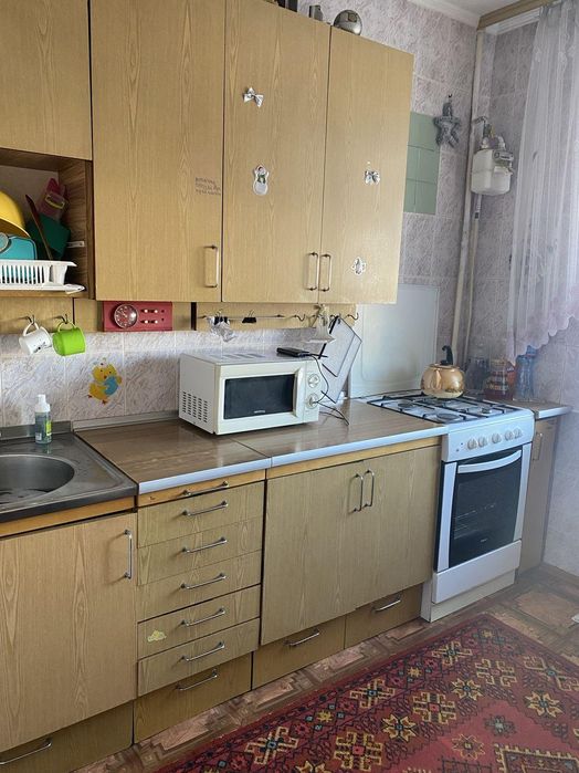 Продам 2-кім. квартиру 52 кв.м. вул.Олімпійська 10 м.Бровари EM