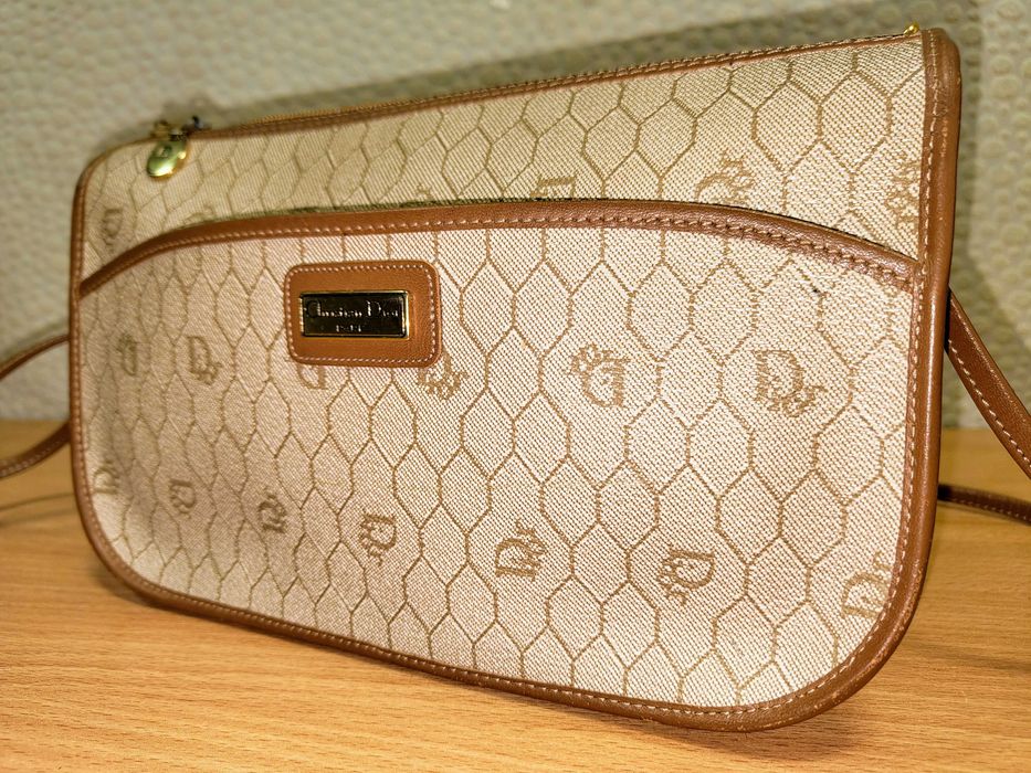 сумка Honeycomb Crossbody от Christian Dior