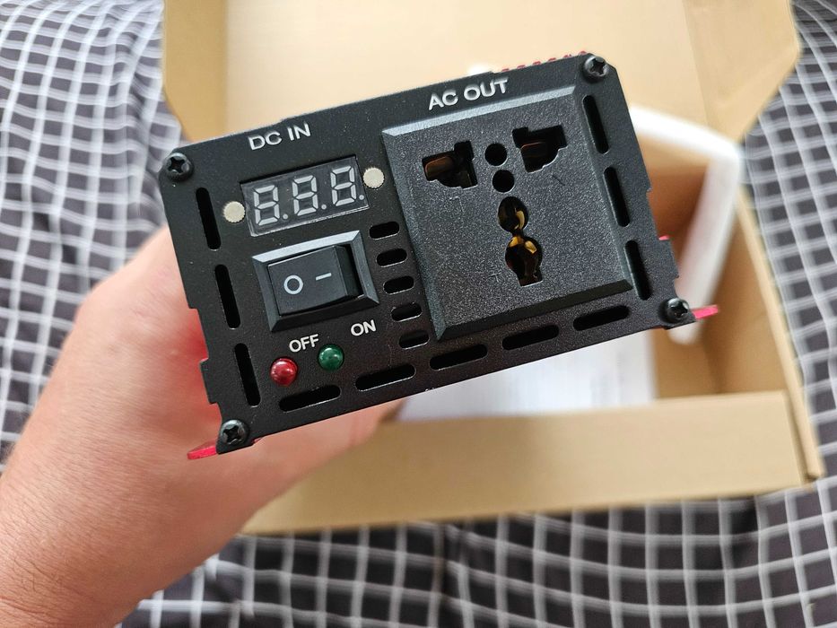 Інвертор SUTU 2200W 12-220V чистий синус