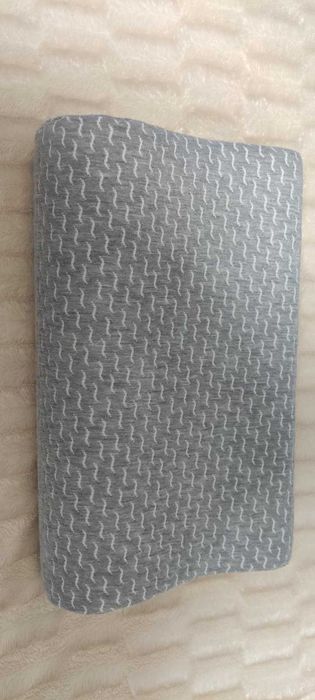 Подушка WELLPUR KVINA сірий 30x50x10/7см