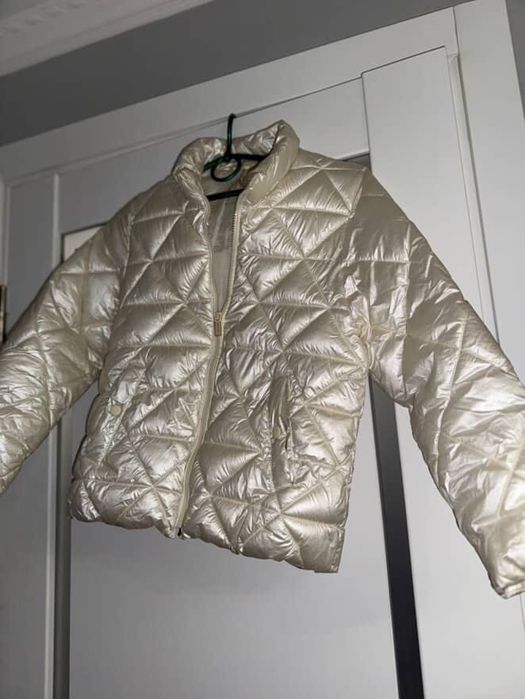 Куртка Zara перламутрового кольору