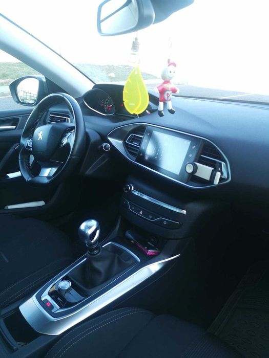 Peugeot 308 1.6 BlueHDi Allure – 2014
