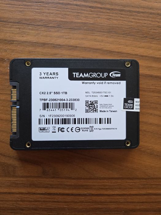 2.5" SSD Drive 1 TB Crucial64751699321474121
