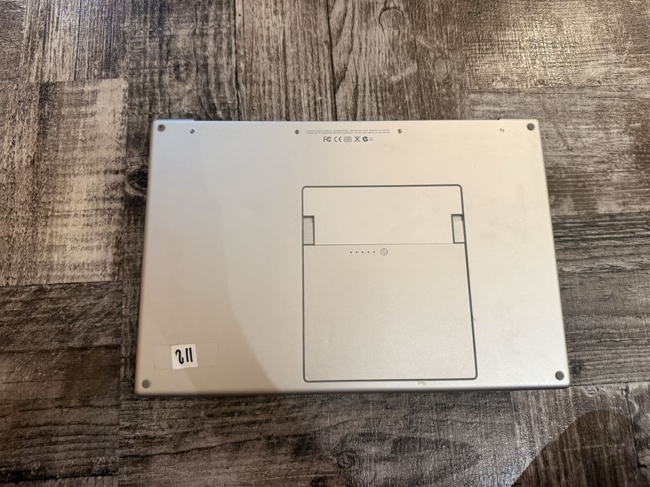 Laptop Apple MacBook Pro model A1260 2008r