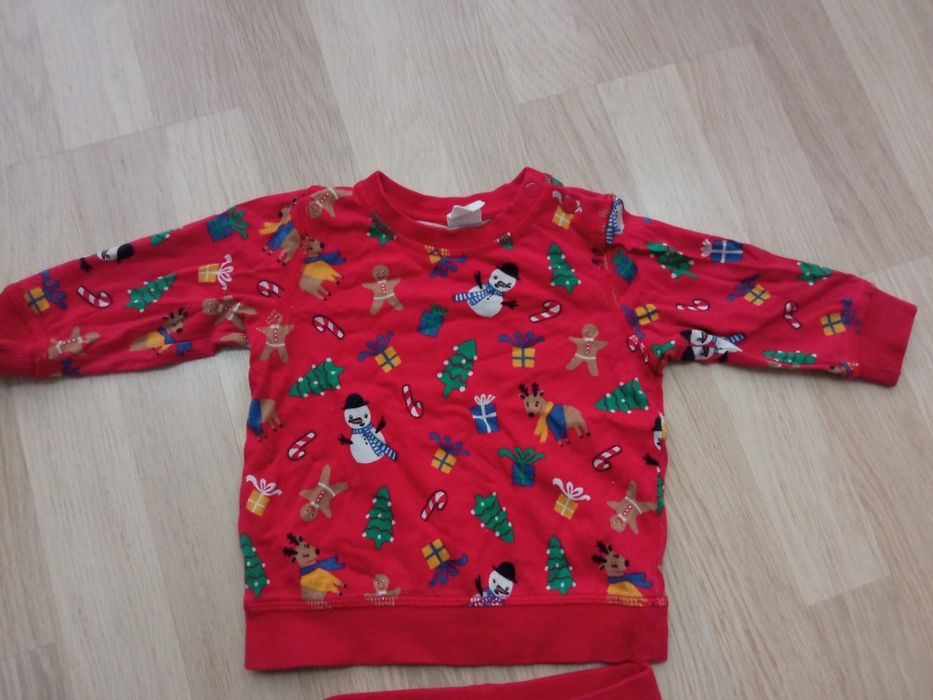 Piżamka świąteczna hm rozmiar 74